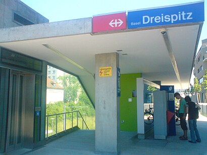 Canopy over stairs down to the platforms