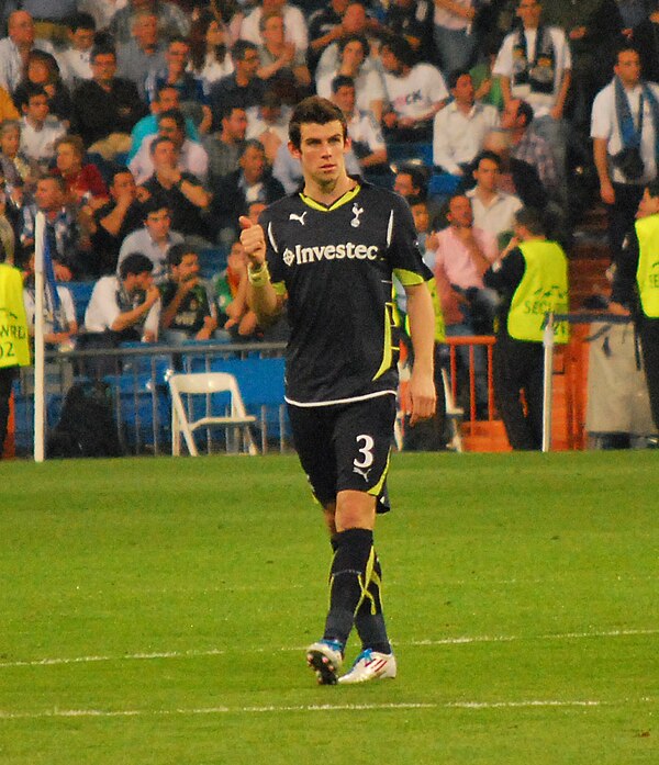 Bale playing for Tottenham Hotspur in 2011
