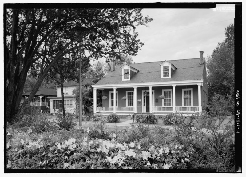 File:General view from the east northeast - Prudhomme House, 424 Jefferson Street, Natchitoches, Natchitoches Parish, LA HABS LA-1311-4.tif