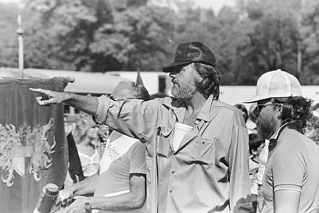 Romero (center) on the set of Knightriders, 1980