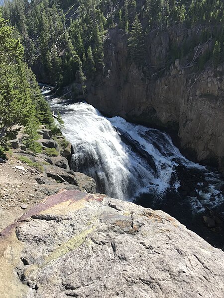 File:Gibbon Falls, Yellowstone National Park.jpg