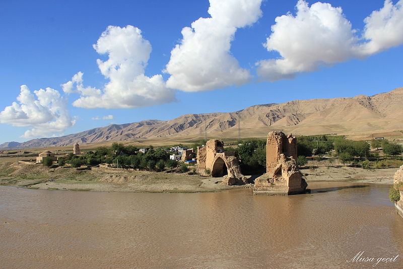 File:Hasankeyf-MG.JPG