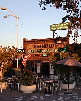 Heinold's First and Last Chance at the waterfront in Oakland, California Heinolds.jpg