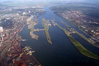 IJmuiden sluis Noordzeekanaal 20050928 40421.JPG