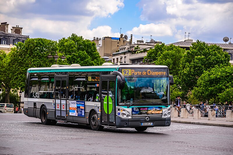 File:Irisbus Citélis 12 8804 RATP, ligne 92, Paris.jpg