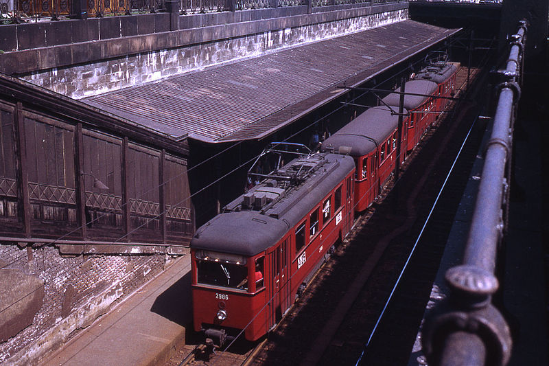 File:JHM-1970-1070 - Vienne (Wien), Stadtbahn.jpg