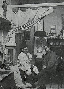 Malíř Oldřich Lasák (vpravo) na návštěvě v atelieru akademického sochaře Julia Pelikána v době, kdy oba vykonávali vojenskou povinnost.