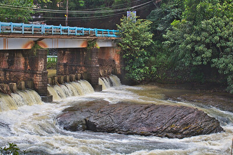 File:Karamana Bridge.jpg