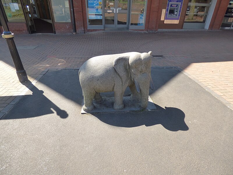 File:Khushi (The Elephant) - Market Place, Cannock (40875825934).jpg
