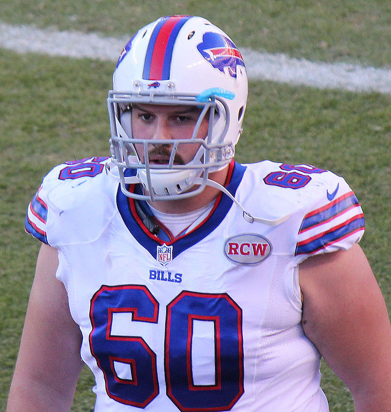 Buffalo Bills' Kraig Urbik (60) snaps the ball at the line of scrimmage  against the Tennessee Titans during the fourth quarter of an NFL football  game in Orchard Park, N.Y., Sunday, Dec.