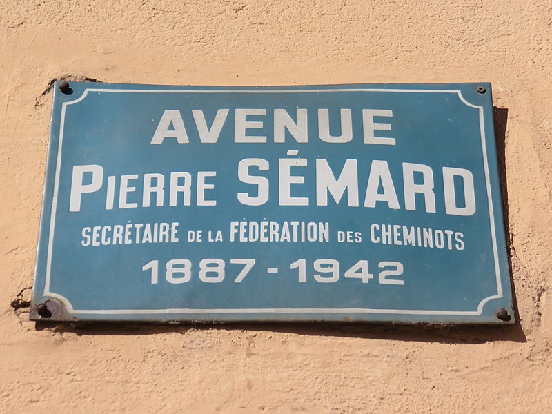 File:L'Arbresle - Avenue Pierre Sémard - Plaque (mars 2019).jpg