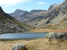 Lac de Cestrède makalesinin açıklayıcı görüntüsü