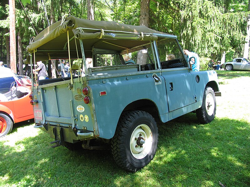 File:Land Rover Series 1 (14372489081).jpg