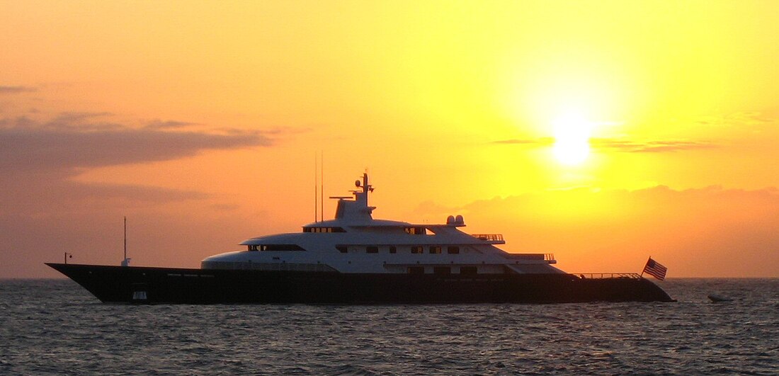 Limitless (luxury yacht)