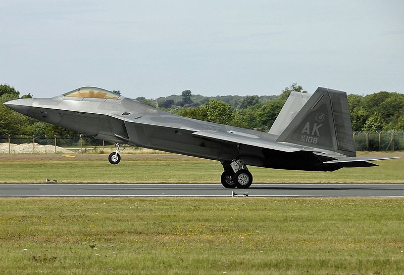 File:Lockheed Martin F-22A Raptor, United States - US Air Force (USAF) JP6900605.jpg