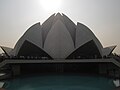 Lotus temple, new delhi.JPG