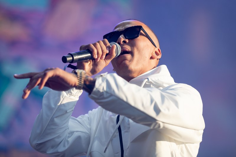 File:Marcus Kabelo Møll Mosele Stavernfestivalen 2019 (204823).jpg