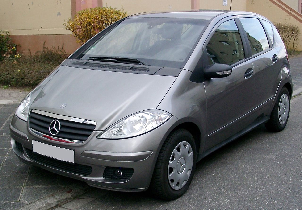 File:Mercedes A 180 CDI Polar Star (W169) front 20100724.jpg