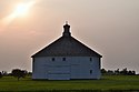 Nelson Round Barn، Allerton، IA.jpg