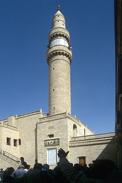 File:NiniveNabiYunisMinaret.jpg