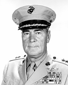 Официальный портрет генерал-майора корпуса морской пехоты США Пола Дж. Фонтаны.jpg