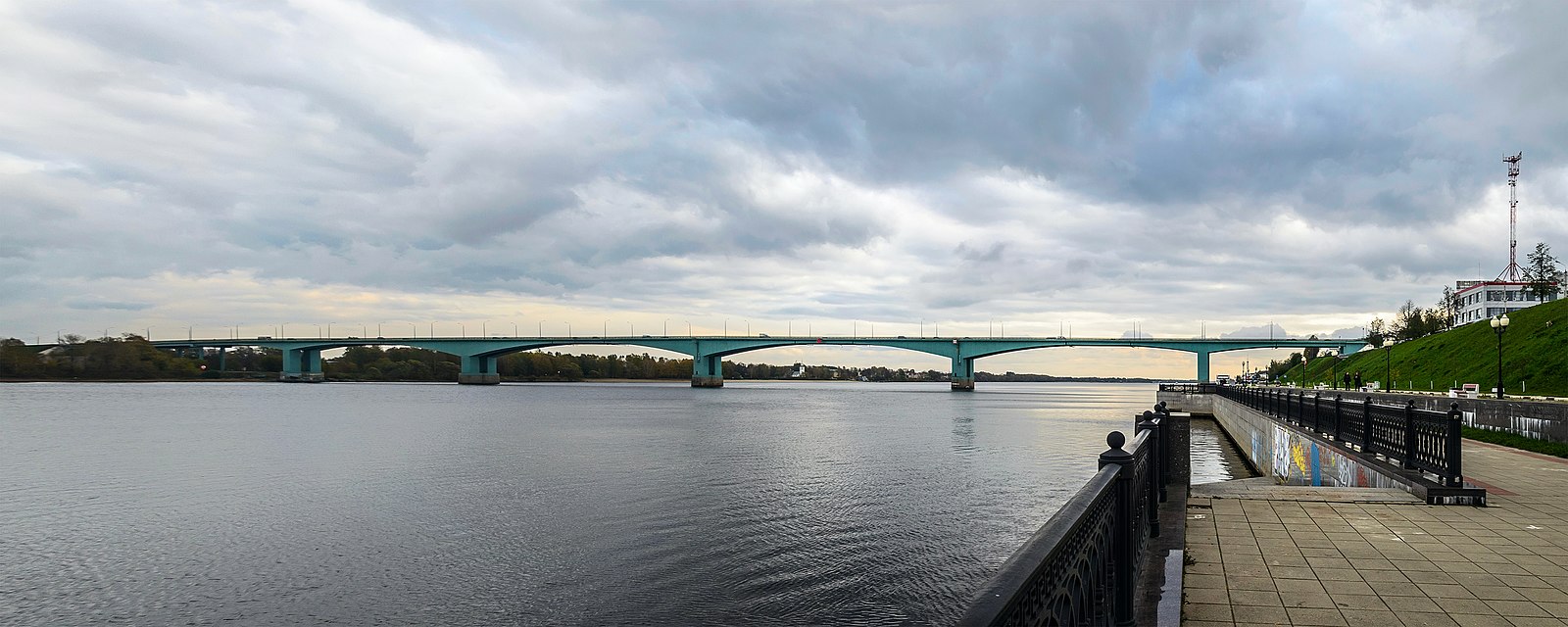 Октябрьский мост Ярославль