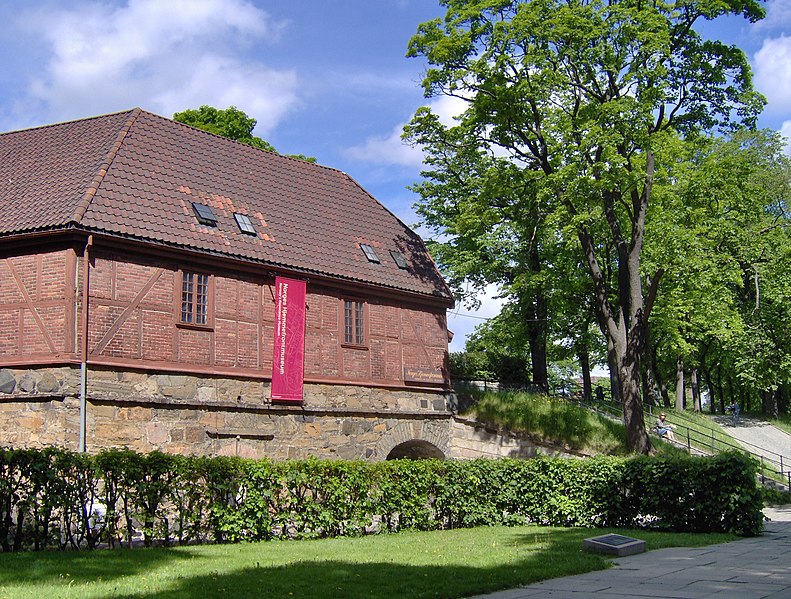 File:Oslo Akershus (4689089670).jpg