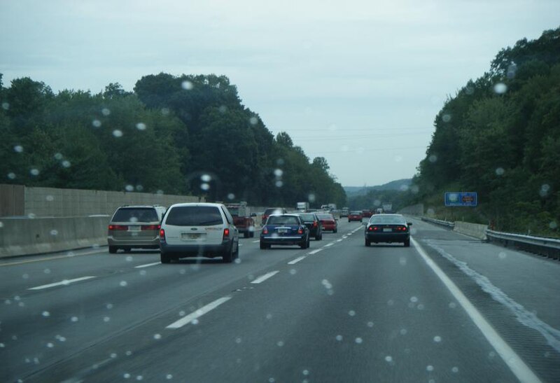 File:PA TPK EB between Mid-County and Fort Washington 2.JPG