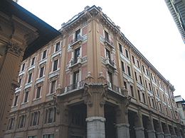 Palais Paciarelli 02.jpg