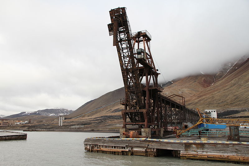 File:Piramida Svalbard IMG 7314.JPG