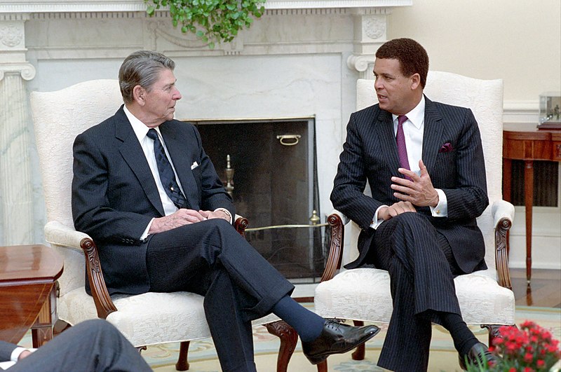 File:President Ronald Reagan meeting with John Swan.jpg