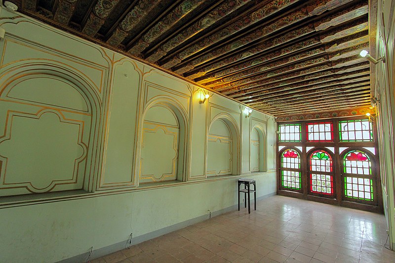 File:Qavam House باغ نارنجستان قوام در شیراز 06.jpg