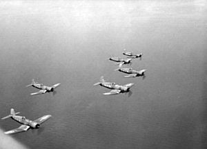 RNZAF Corsairs Bougainvillen yllä 1945.jpeg