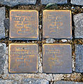 Marienplatz 61, Stolpersteine für Familie Adler