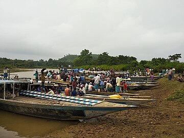 File:River_Transport_in_Goalpara.jpg