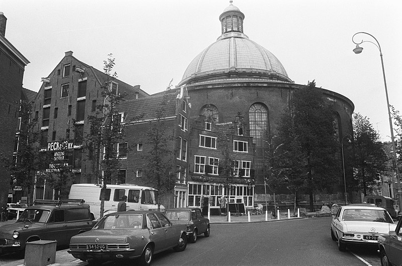 File:Ronde Lutherse Kerk gerestaureerd exterieur gezien vanaf Kattegat, Bestanddeelnr 928-1705.jpg