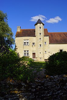 Fitxategi:Saint_Parize_le_Chatel,_Château_de_Tâches_XV-XVIeme.jpg