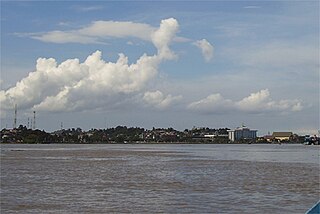 <span class="mw-page-title-main">Mahakam River</span> River in Indonesia