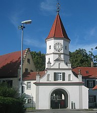 Klostrets portbyggnad.