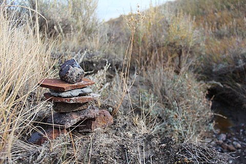 Strikingly small Inuksuk