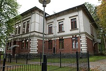 A main building of the School of the Blind from the late 19th century in Kuopio, Finland Sokeainkoulu Kuopion Linnanpellossa.jpg