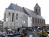 Parochiekerk Sint-Michiel met kerkhof