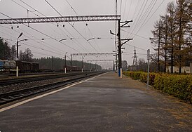 Plataforma este y vías de la estación, mirando al norte