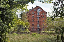 Jacobs Well, Surrey photo