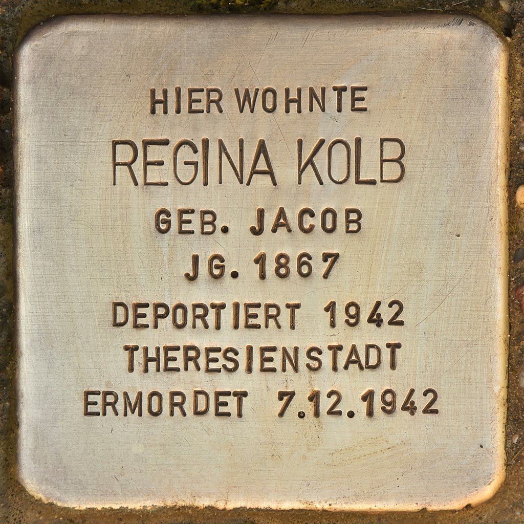 Stolperstein für Regina Kolb (Frankenwinheim).jpg