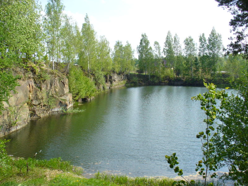 File:Szydłowiec - Sandstone quarry.jpg