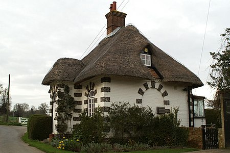 Thatched estate lodge, Frogham