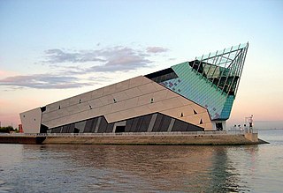 <span class="mw-page-title-main">The Deep (aquarium)</span> Public aquarium in Hull, England