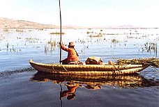 Balsa sur le lac Titicaca.