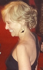 http://upload.wikimedia.org/wikipedia/commons/thumb/b/b0/Toni_Collette.jpg/180px-Toni_Collette.jpg